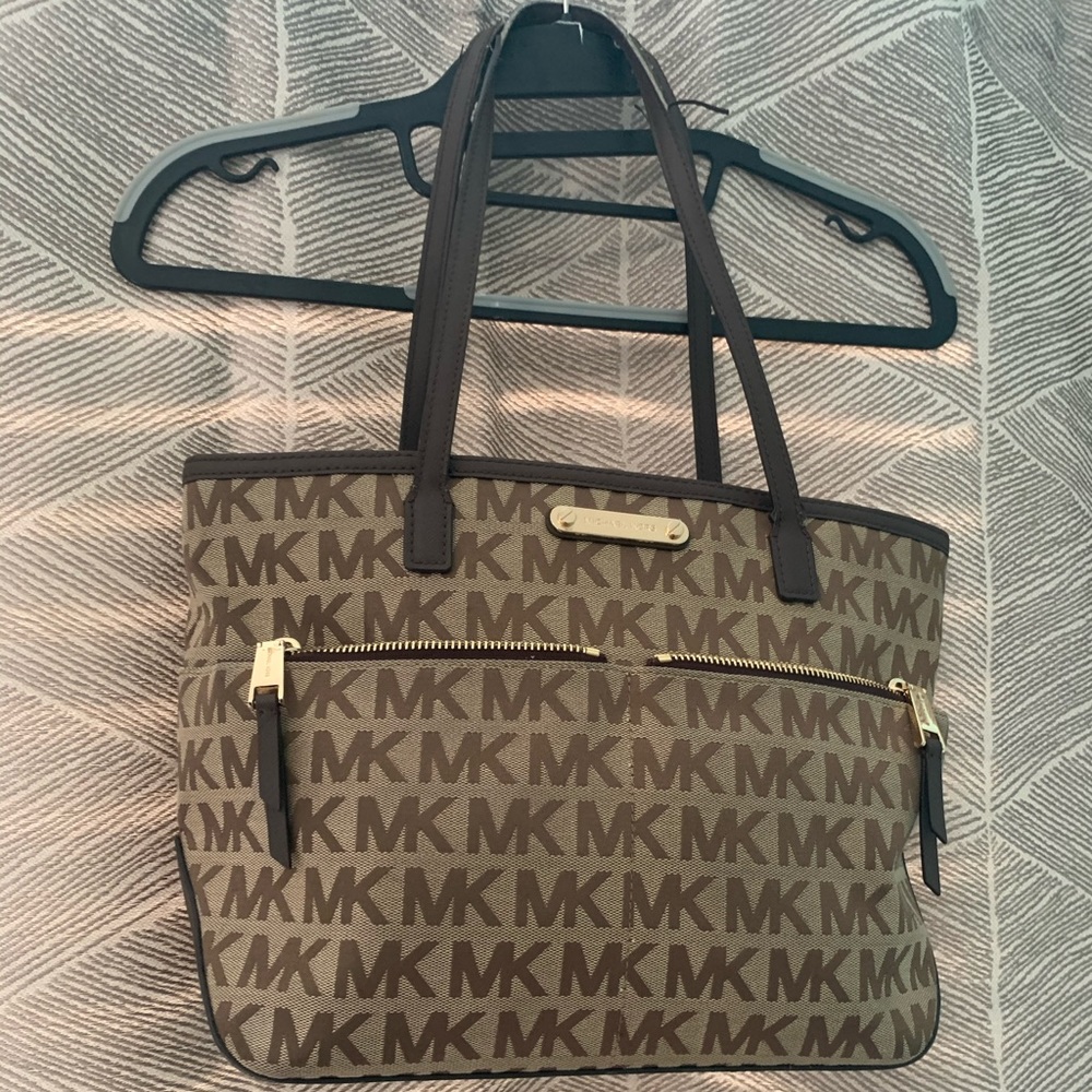 Purse - Picture 2 of 5